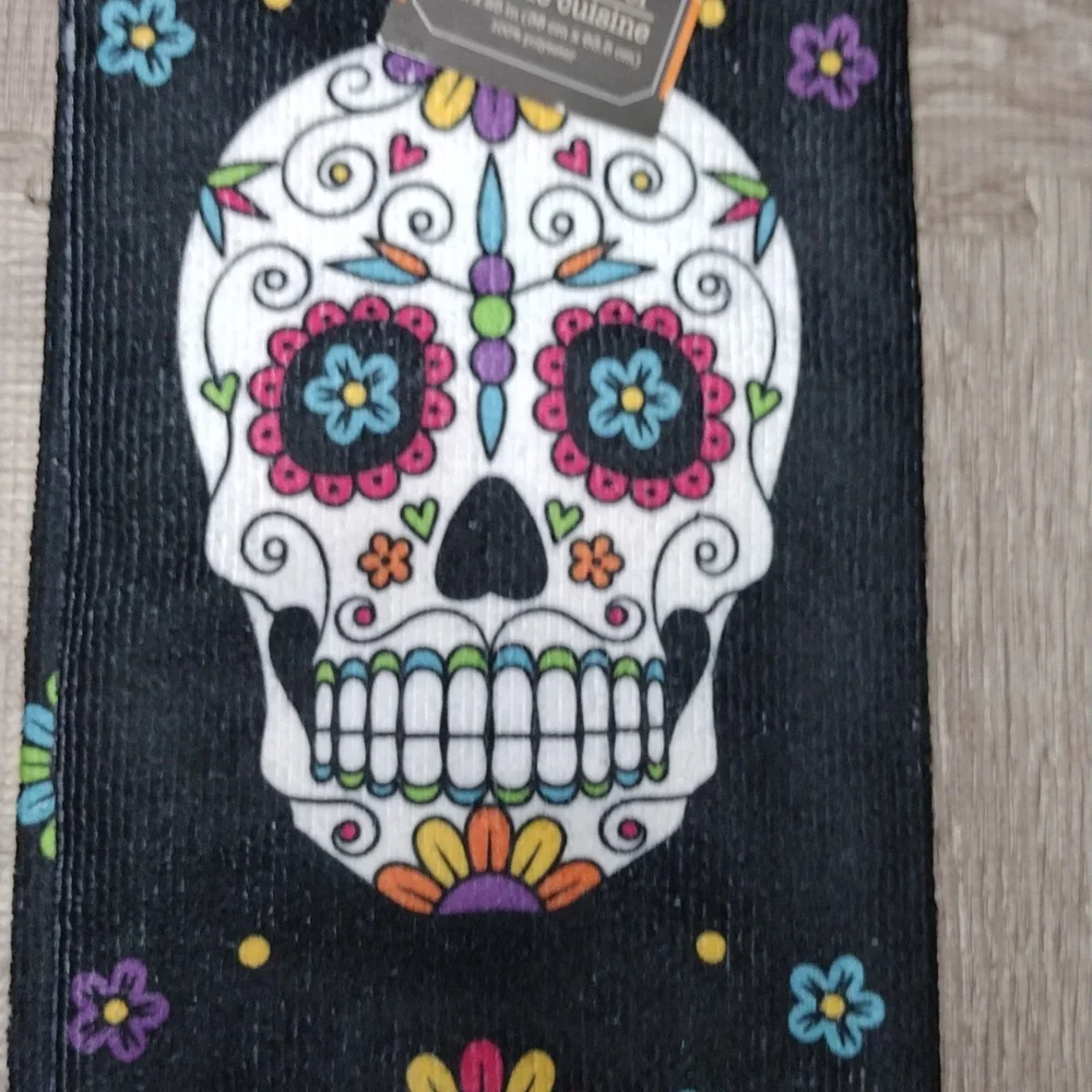 NWT Sugar Skull Travel Mug and 2 Towels Set - Picture 14 of 15